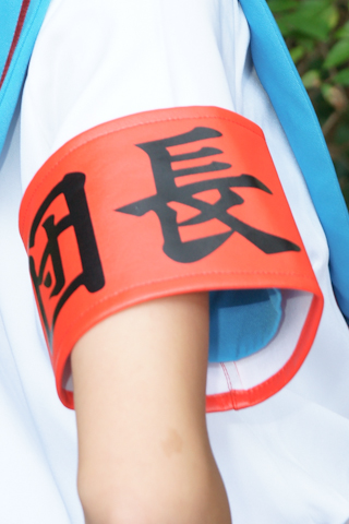 半岛online(中国)_兰州一餐厅百万豪车送外卖市民直呼“高大上”